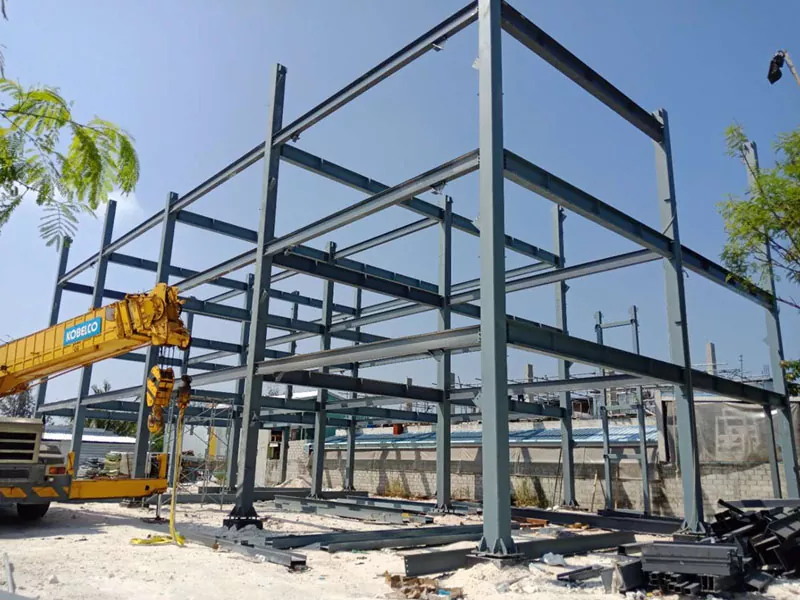 Construcție practică și frumoasă de depozit cu cadru din oțel